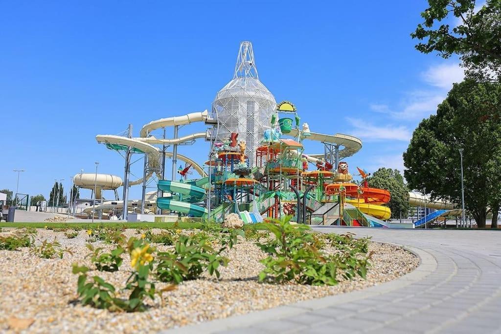Residence Oasis Дьёр Экстерьер фото
