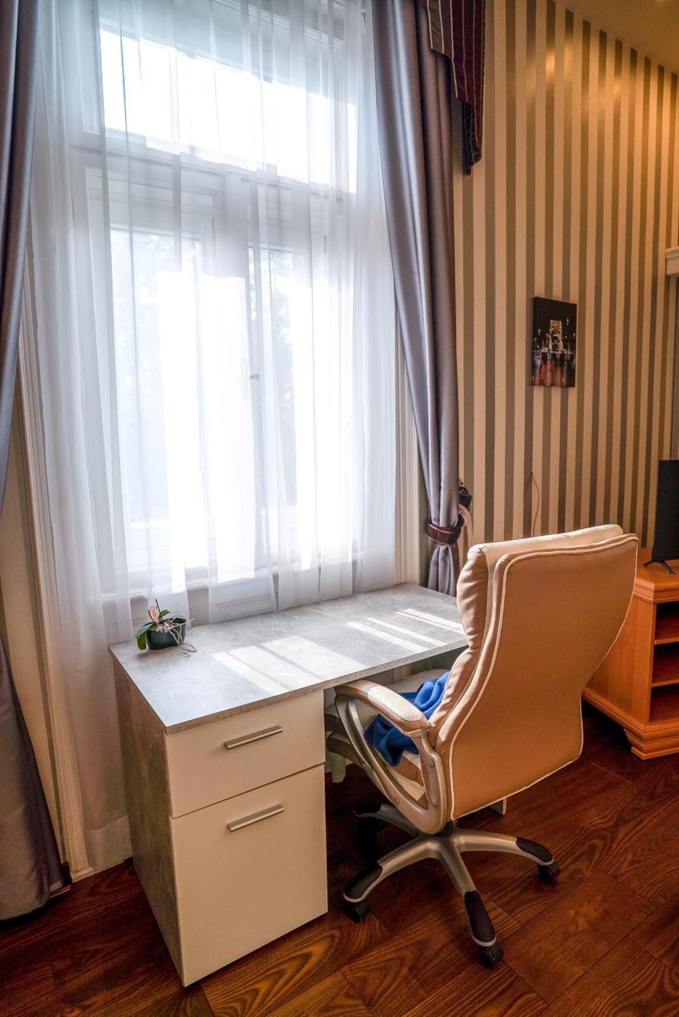 Residence Oasis Дьёр Экстерьер фото